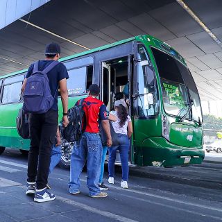 Buscan más presupuesto para apoyo al transporte público de estudiantes