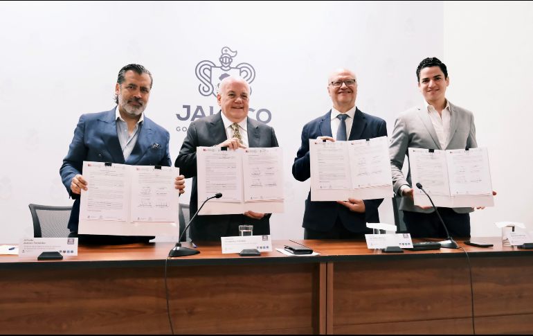 PLAi, el Fideicomiso Ciudad Creativa Digital (FCCD) y el Instituto COINCyDES A.C. formalizaron la colaboración mediante la firma de un memorándum de entendimiento. CORTESÍA.