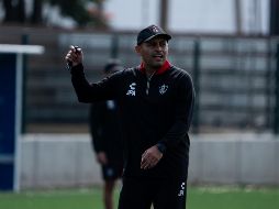 Juan Pablo Alfaro Guzmán asume el reto de dirigir a las Rojinegras como sucesor de Roberto Medina. CORTESÍA.