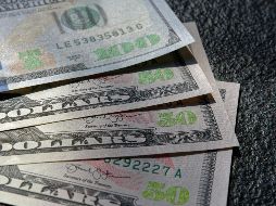 En el balance de la última semana, el dólar acumula una baja del 0.61%, y en la comparación anual mantiene un retroceso del 10.08%. UNSPLASH