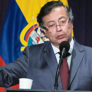 Gustavo Petro pide no amenazar a la soberanía