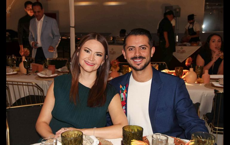 Ana Vega y Yamil Slim. GENTE BIEN JALISCO / Revista del 5 de diciembre 2025