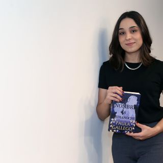 FIL 2025: Paula Gallego da a conocer “Tu nombre a medianoche”