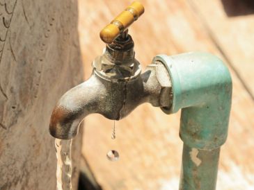 Algunas zonas de la capital del país experimentarán una reducción en el servicio de agua. CANVA