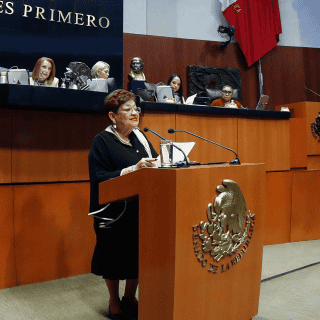 Ernestina Godoy se pronuncia en redes tras ser electa titular de la FGR