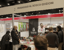 Fundada en 2017 en Florencia por la asociación ultraderechista Casaggi, la editorial se presenta en su web como 