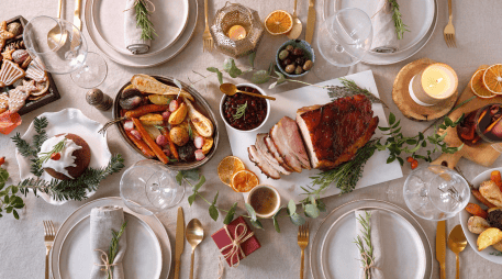 Cuida tu salud esta temporada de frío abrigándote bien, y comiendo saludablemente, sin excederte. /CANVA