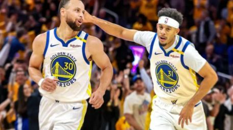 Los Warriors reunieron por primera vez a Stephen y Seth Curry, cerrando así la lista más reciente de hermanos que han jugado juntos en la NBA. INSTAGRAM/ @stephencurry30.