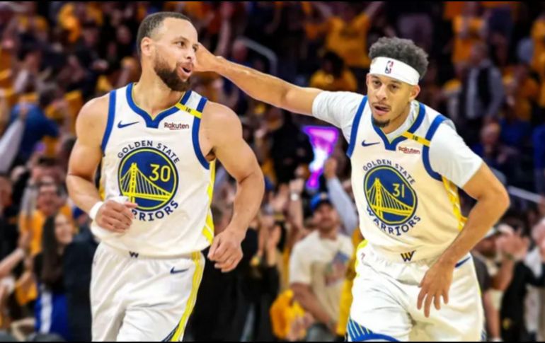 Los Warriors reunieron por primera vez a Stephen y Seth Curry, cerrando así la lista más reciente de hermanos que han jugado juntos en la NBA. INSTAGRAM/ @stephencurry30.