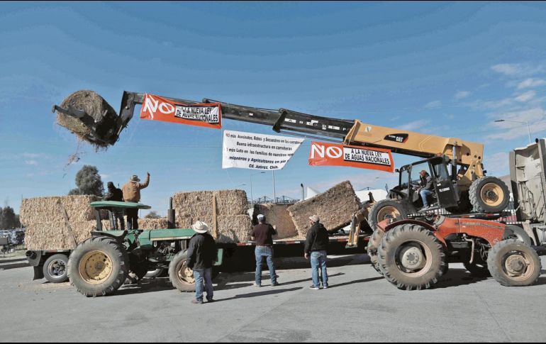 La reforma hídrica desató protestas nacionales, incluidas afectaciones a la maquila en Sonora. EL UNIVERSAL