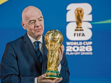 Gianni Infantino y la FIFA celebrarán el sorteo de hoy en Washington, D.C. AFP/F. Coffrini