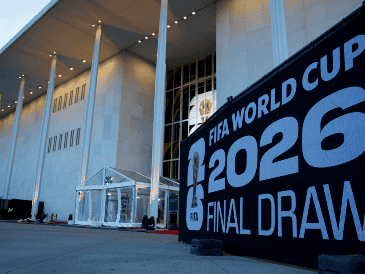 El sorteo contará con la asistencia de los tres mandatarios anfitriones, la Presidenta Claudia Sheinbaum, el canadiense Mark Carney y Donald Trump. EFE / ARCHIVO