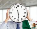 La implementación será gradual, con una disminución de dos horas por año a partir de 2027. ESPECIAL / CANVA