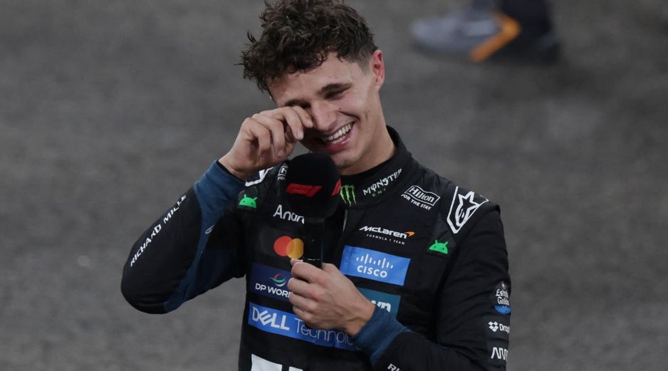 Norris dijo que este triunfo no habría sido posible sin su increíble equipo. EFE / A. HAIDER