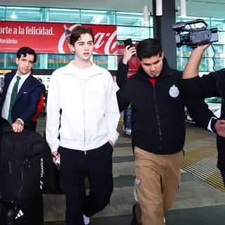 Brian Gutiérrez arriba a Guadalajara para incorporarse a Chivas