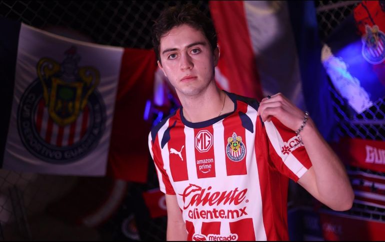 Chivas oficializó este viernes la llegada de Brian Gutiérrez como nuevo refuerzo rumbo al Clausura 2026. CORTESÍA / Chivas