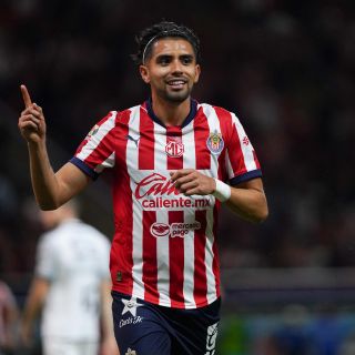 Ricardo Marín extiende su contrato con Chivas hasta 2029