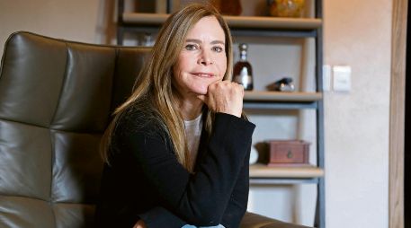 Montserrat Moragrega presenta “Amarte para ser amado”, un libro que invita a reflexionar sobre el amor propio y la construcción de relaciones sanas. CORTESÍA