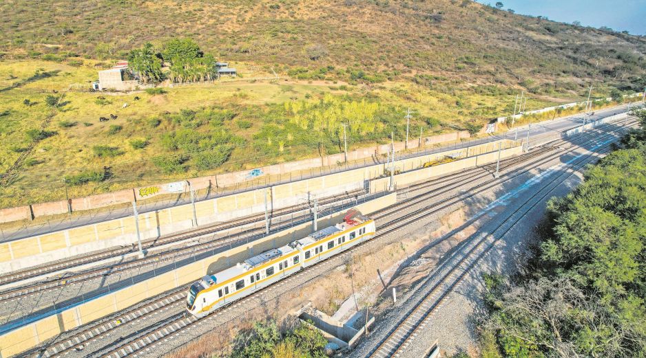 La Línea 4 del Tren Ligero inicia operaciones hoy con ocho estaciones y un recorrido de 21 kilómetros, que conectará Tlajomulco con Tlaquepaque y Guadalajara. EL INFORMADOR/ A. Navarro