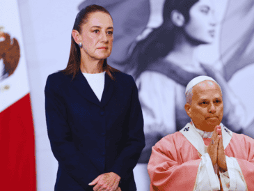 Sheinbaum afirma que el Papa León XIV envió muchos saludos al pueblo mexicano. EFE / M. Guzmán / ARCHIVO