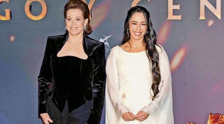 Sigourney Weaver y Oona Chaplin deslumbran a su paso por la alfombra roja. SUN/H. Salvador