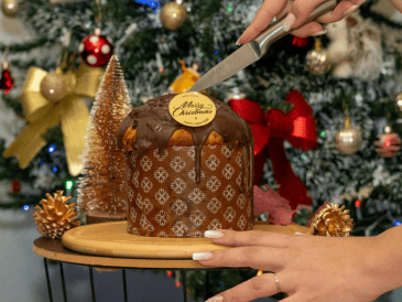 El panettone es un pastel de origen italiano, tradicionalmente asociado a las celebraciones de Navidad y Año Nuevo. ESPECIAL/Canva