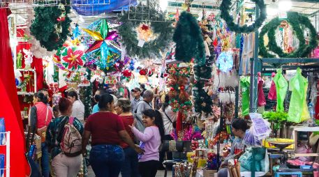 Zapopan anunció que, además de los puestos que se instalarán con artículos navideños, se llevarán a cabo dos talleres. EL INFORMADOR / ARCHIVO