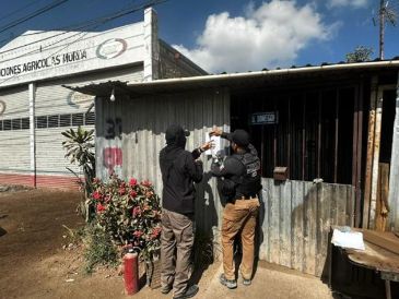 Elementos de la FGR y la Guardia Nacional llevaron a cabo un cateo en las dos fincas. ESPECIAL