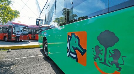 Las nuevas unidades buscarán resolver los problemas de transporte en el municipio. ESPECIAL