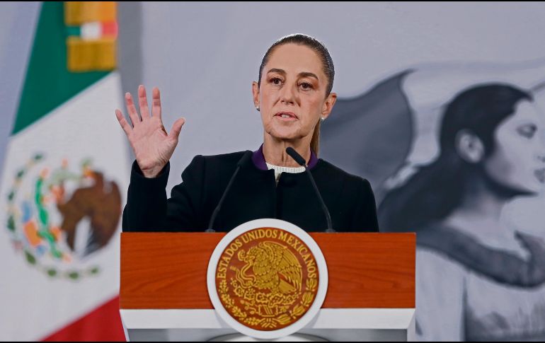 Claudia Sheinbaum  afirmó que su Gobierno no encubre a funcionarios y que cualquier señalamiento se investiga por las vías institucionales correspondientes. EFE/M. Guzmán