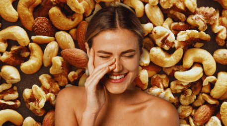 A través de los alimentos también podemos colaborar con el mantenimiento de la piel y los frutos secos se destacan entre los más adecuados. ESPECIAL / CANVA