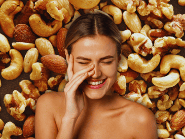 A través de los alimentos también podemos colaborar con el mantenimiento de la piel y los frutos secos se destacan entre los más adecuados. ESPECIAL / CANVA