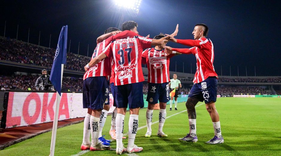 En el listado se contempló a Brian Gutiérrez, quien recién llegó al club Guadalajara,  el pasado 12 de diciembre. Imago7 / ARCHIVO