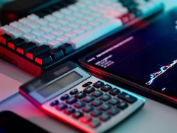 El impuesto se aplica únicamente al excedente y no al total percibido. UNSPLASH/Jakub Żerdzicki