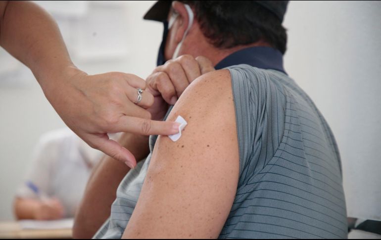 La vacunación es la mejor opción para evitar síntomas graves por la influenza. EL INFORMADOR/Archivo