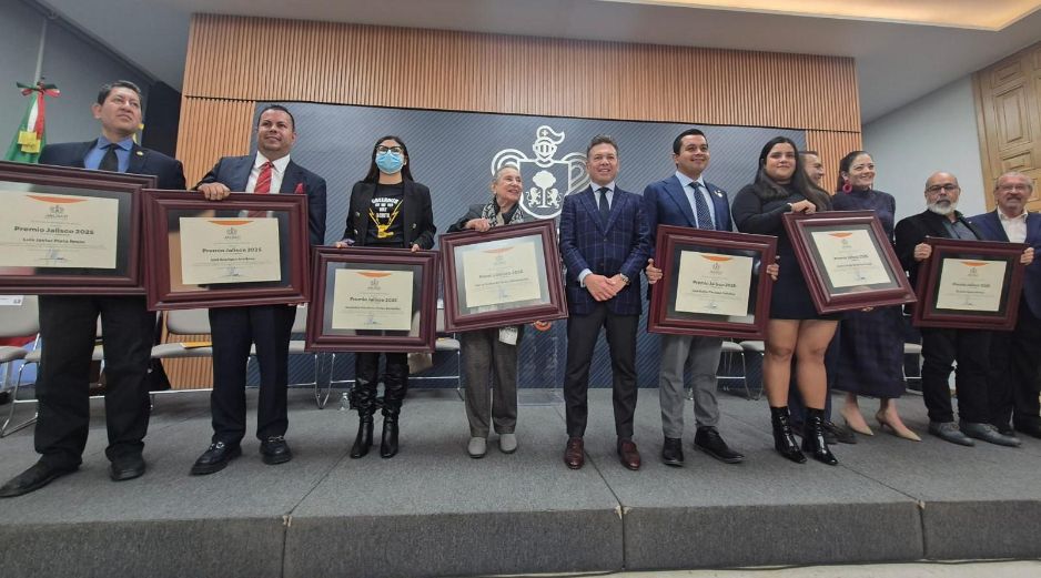 La entrega se realizó en Casa Jalisco y asistieron diversos funcionarios del Gobierno del Estado. EL INFORMADOR / J. Velazco