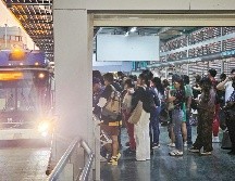 El profesor del Centro Universitario de Tonalá, Ulises Estrada, comentó que esta alza pegará un tercio de la población que actualmente se mueve en transporte público. EL INFORMADOR/ ARCHIVO