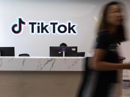 Trump no anunció una nueva prórroga para TikTok más allá del 16 de diciembre, pero firmó una orden ejecutiva el 25 de septiembre que ataba las manos del Departamento de Justicia hasta el 23 de enero. EFE/H. HWEE