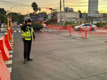 Lemus pidió a la constructora ponerse a trabajar en los días en el que el tráfico baja considerablemente por las fiestas decembrinas. ESPECIAL/Policía Vial Jalisco