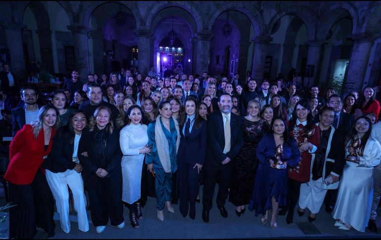 El Gobierno de Guadalajara reconoce a hombres y mujeres que además de emprender le aportan grandeza a esta ciudad. EL INFORMADOR / A. NAVARRO