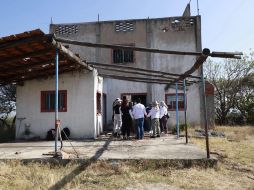 Al lugar acudieron elementos de la Comisaría de Tonalá, quienes realizaron el acordonamiento del área y llevaron a cabo las diligencias correspondientes, en apoyo del colectivo de búsqueda. ESPECIAL