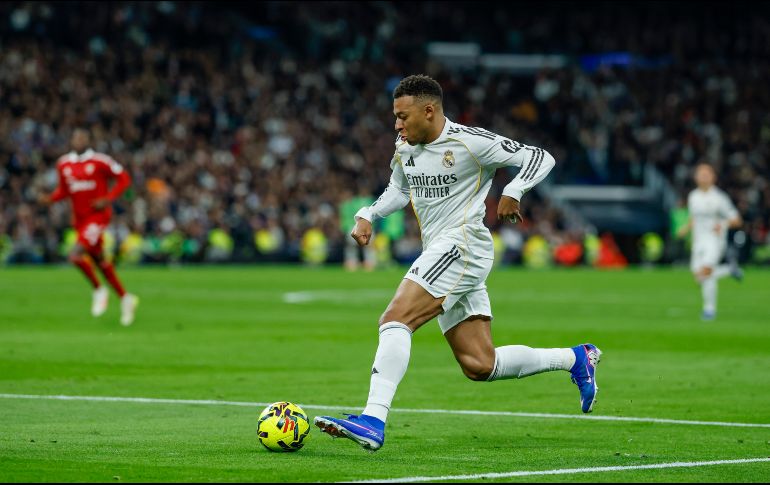 Desde su llegada al Real Madrid, Mbappé suma 73 goles y 10 asistencias en 83 partidos, lo que equivale a una participación directa en un gol por encuentro. EFE/ J. Martín.