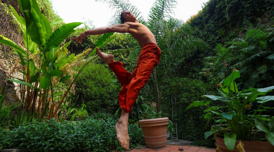 Álvaro Montelongo. Su trabajo escénico combina ballet, danza contemporánea, jazz y recursos del teatro musical. EL INFORMADOR/A. NAVARRO