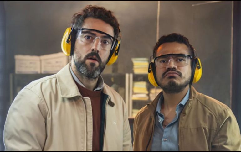 Aunque para muchos espectadores la propuesta puede parecer original, la película es en realidad una adaptación de “Tiempo de valientes”, un largometraje argentino estrenado hace dos décadas. ESPECIAL/NETFLIX