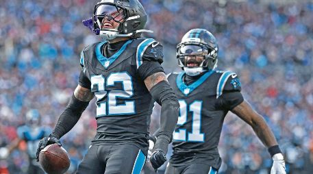 Lathan Ransom (#22) interceptó un pase de Baker Mayfield sobre el final para asegurar el triunfo. AFP