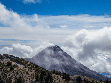 Recuerda que el acceso al parque del Nevado de Colima es de 08:00 a 19:00 horas de lunes a domingo, salvo por clima adverso u operativos. EL INFORMADOR/ARCHIVO