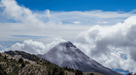 Recuerda que el acceso al parque del Nevado de Colima es de 08:00 a 19:00 horas de lunes a domingo, salvo por clima adverso u operativos. EL INFORMADOR/ARCHIVO