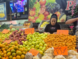 En esta temporada navideña, la guayaba también incrementó su precio y actualmente se vende hasta en 40 pesos. EL INFORMADOR /  J. VELAZCO