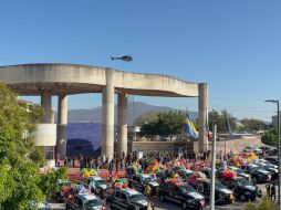 Los juguetes fueron entregados por policías tapatíos en aproximadamente cincuenta colonias, como Jardines del Bosque, Echeverría, Lomas del Paraíso y Oblatos, entre otras. ESPECIAL