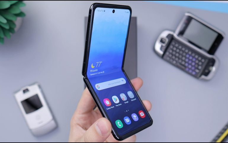 Todavía falta más de un año para el posible lanzamiento del Samsung Galaxy Z Fold 8, previsto para julio de 2026. UNSPLASH / D. ROMERO